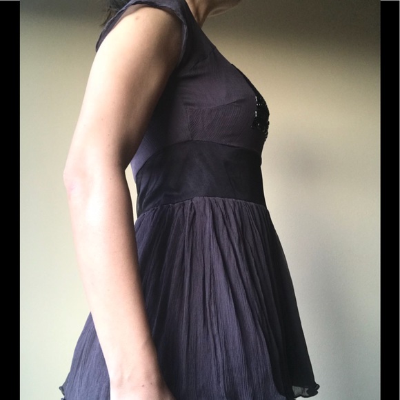 Designer Purple silk blouse with black stones - Picture 5 of 9